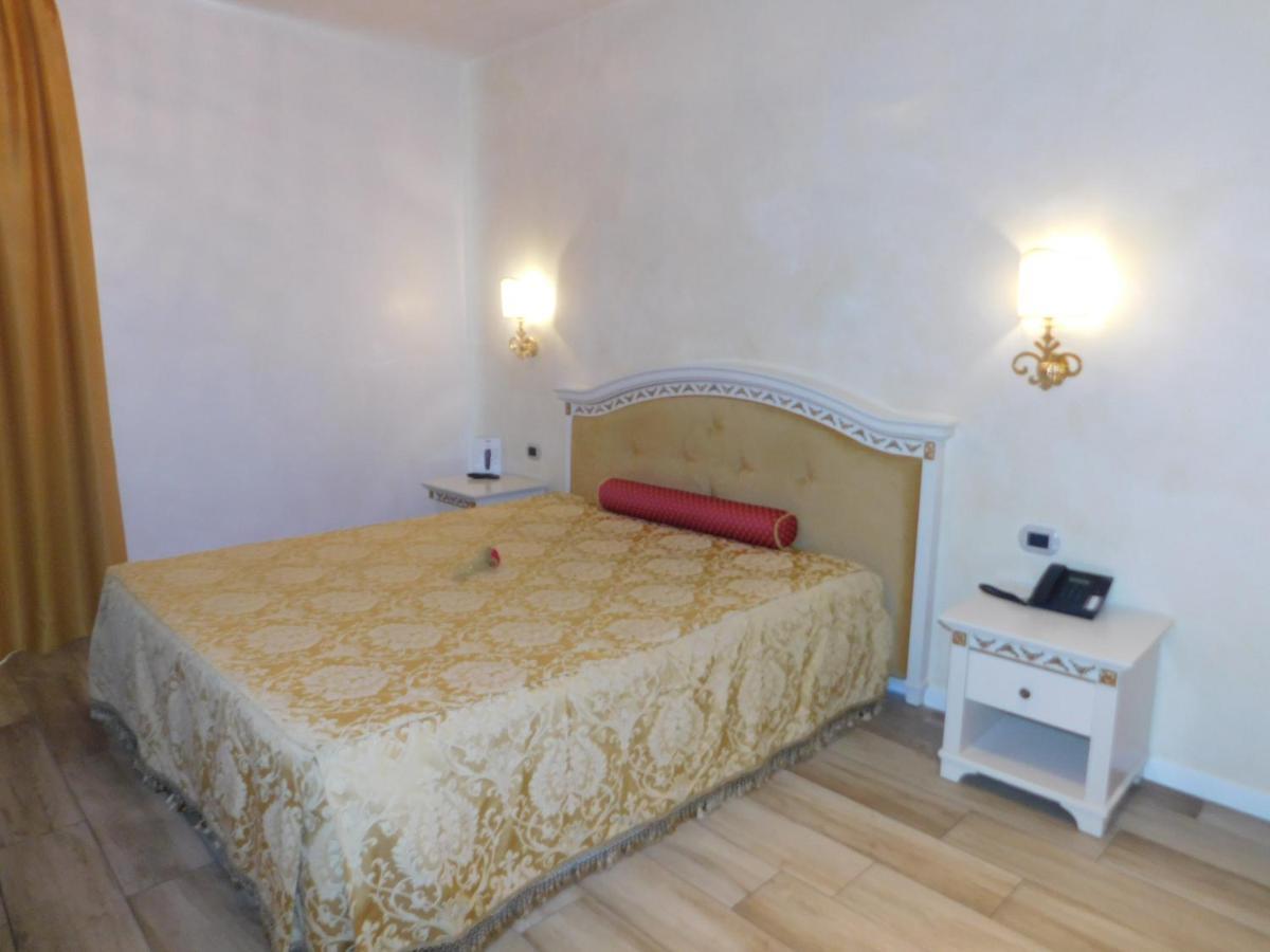 Palace & La Conchiglia D' Oro Hotel
