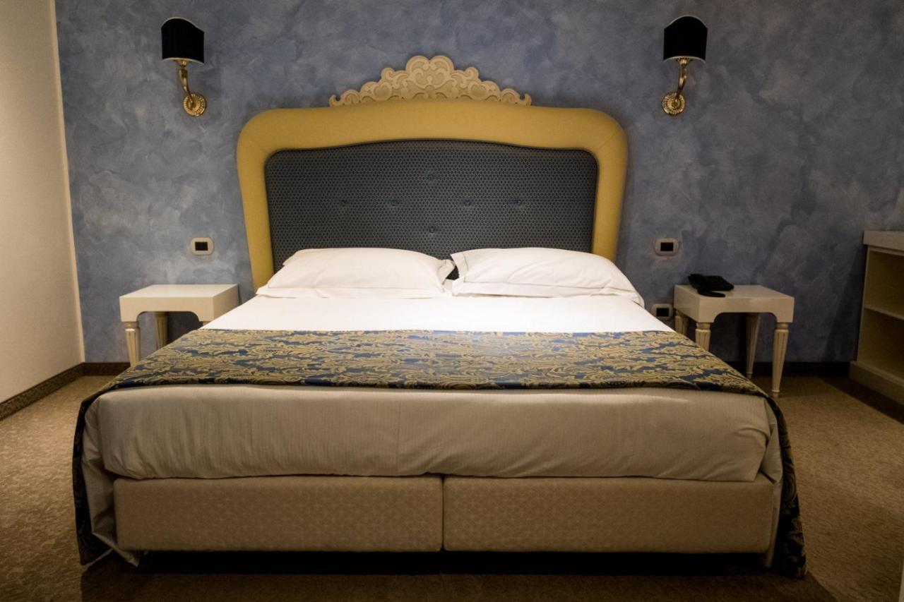 Hotel Palace La Conchiglia D' Oro