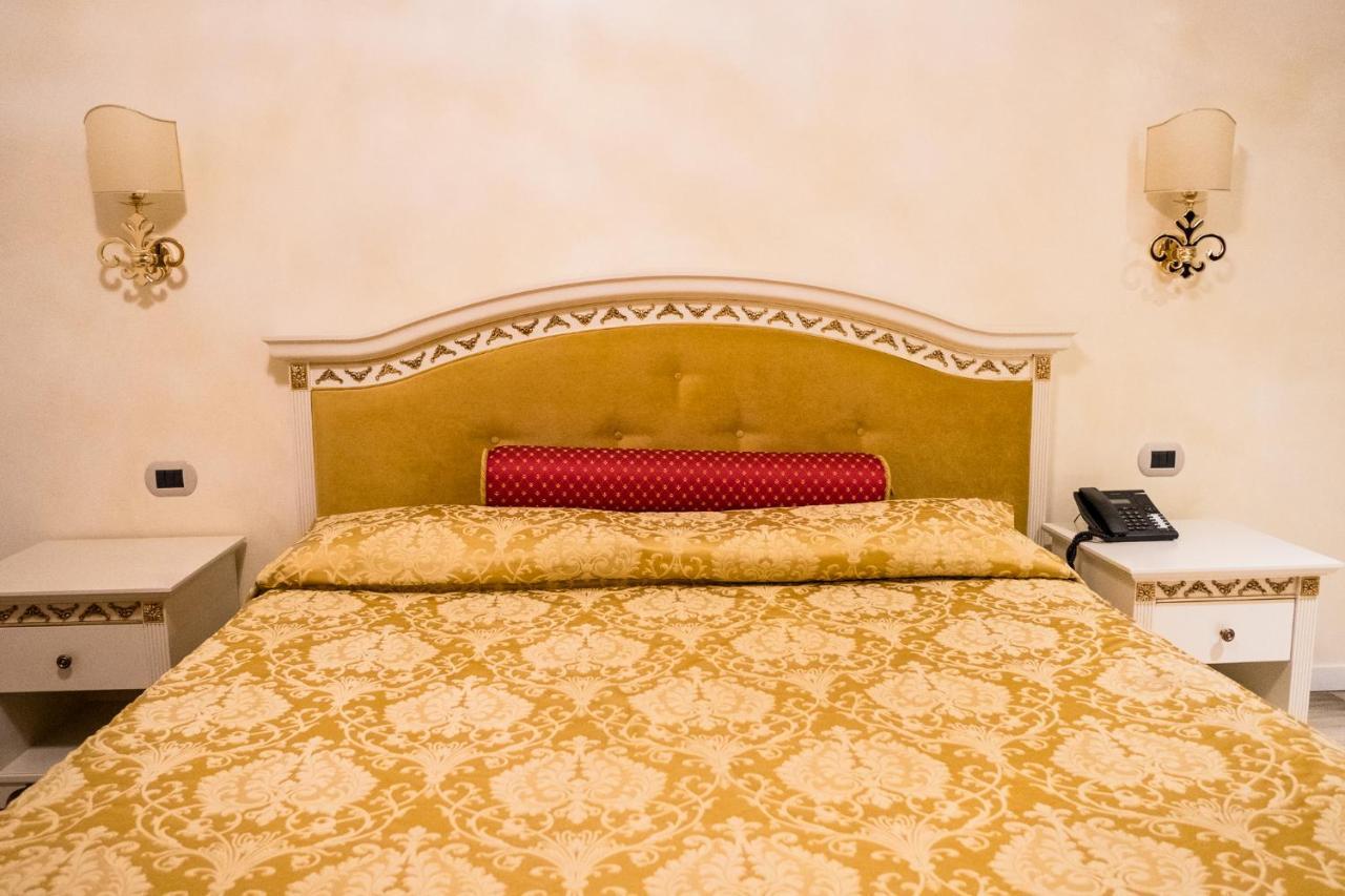 Hotel Palace La Conchiglia D' Oro